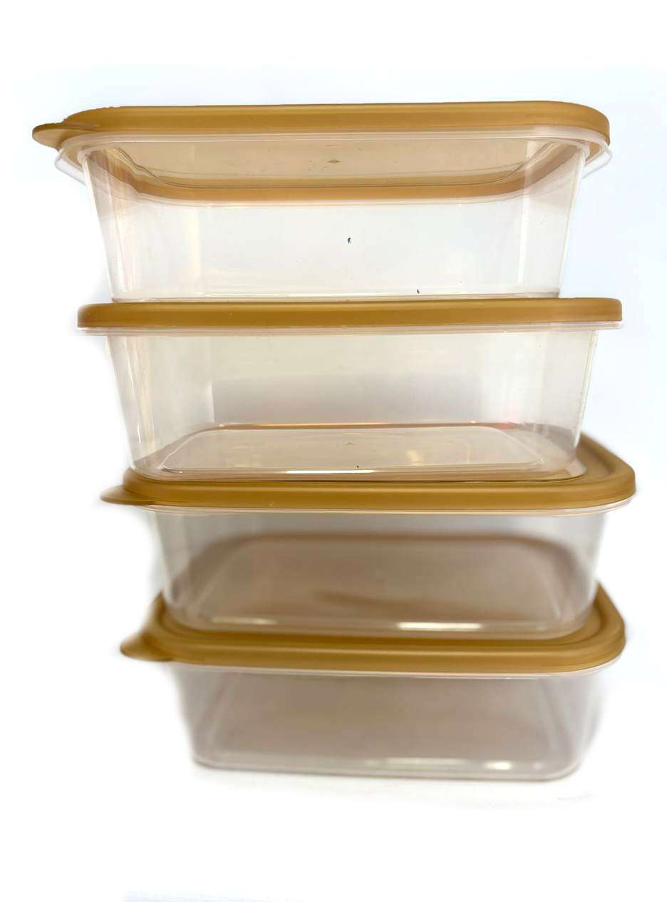 პლასტმასის კონტეინერი 4ც. 8 სმ